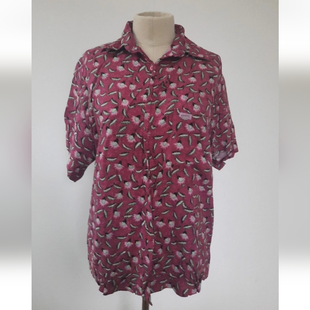 Guess Women's Burgundy Patterned Button Down Shirt